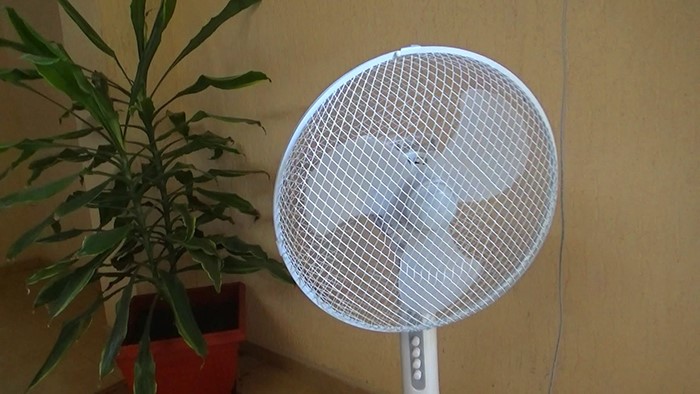 Comment et quoi lubrifier les ventilateurs de différents types - instructions étape par étape